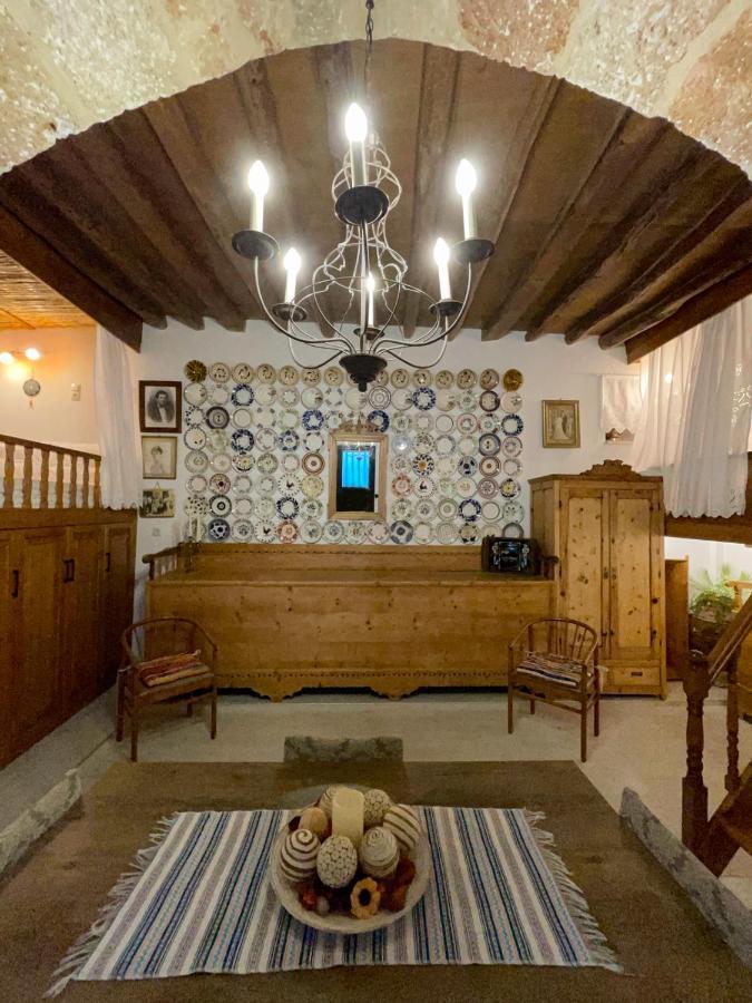 아크앤젤로스 "Finio" Traditional House 아파트 외부 사진